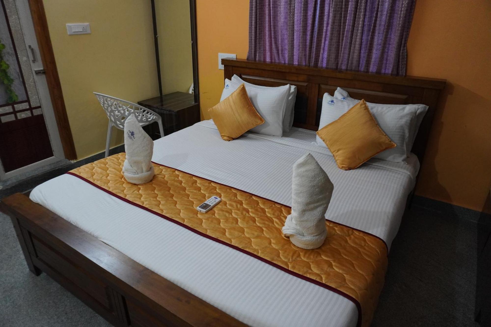 Tirumala Premium Home Stay Tirupati Bagian luar foto